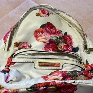 Juicy Couture Back pack GUC